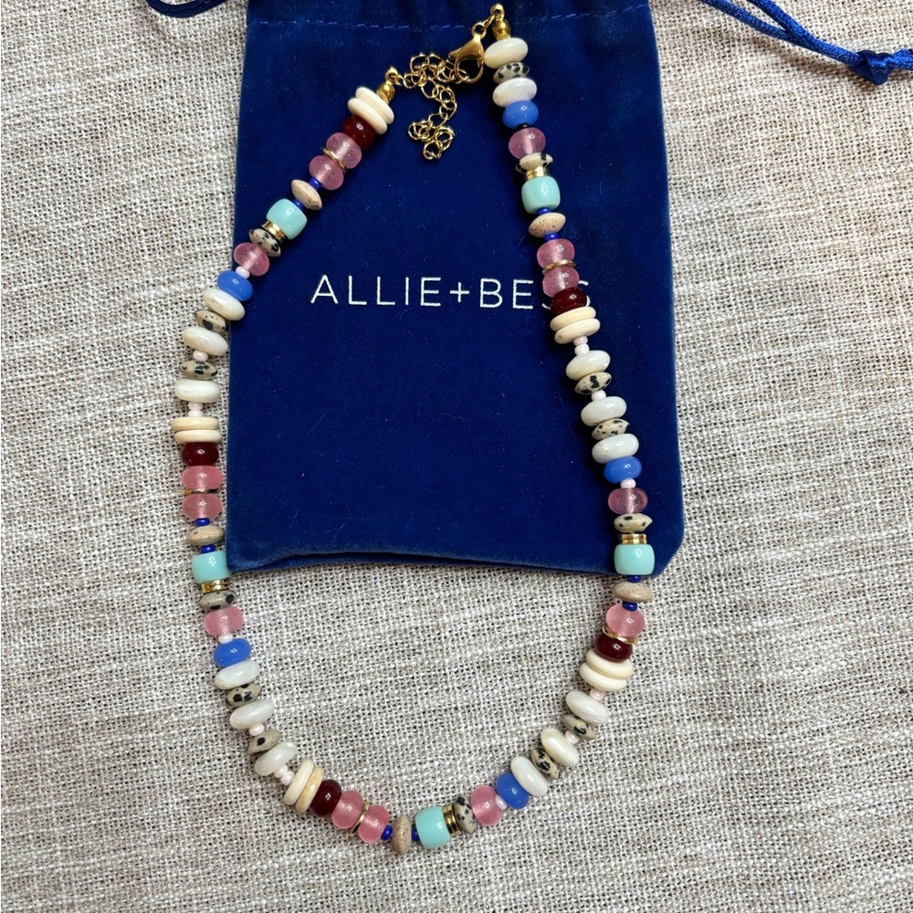 ALLIE + BESS “Roxie” Necklace
